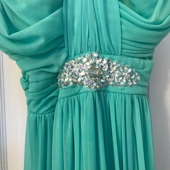 Mint free prom style gown - Picture 2 of 6